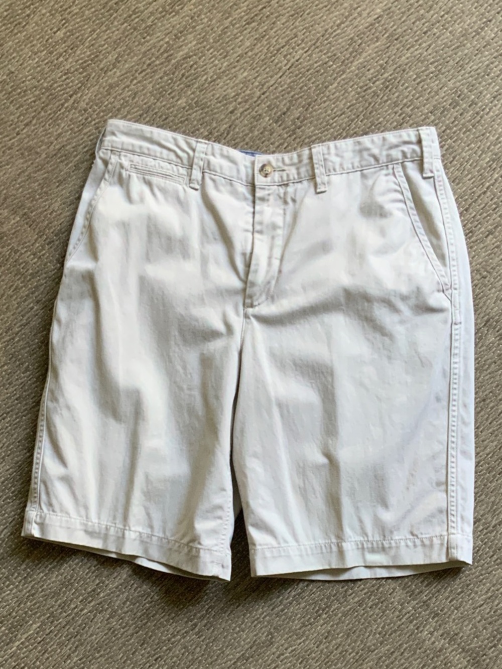 Polo Ralph Lauren Relaxed fit light khaki Flat-Front Cotton Shorts